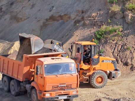2011 КамАЗ 6520, оранжевый, 1450000 рублей, вид 2