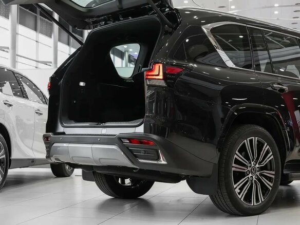 2026 Lexus LX 500d IV, чёрный - вид 6