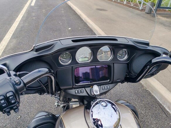 2023 Harley-Davidson Tri Glide, коричневый, 3900000 рублей - вид 5