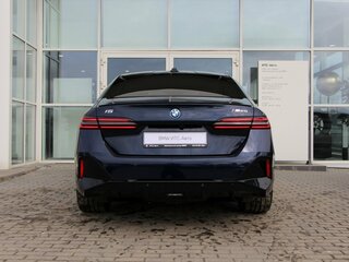 2024 BMW i5 M60 xDrive, синий, 11690000 рублей, вид 4