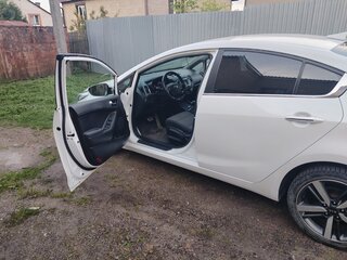 2017 Kia Cerato III Рестайлинг (Classic), белый, 1550000 рублей, вид 4