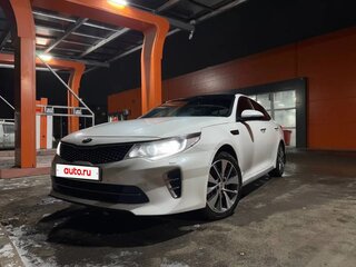 2017 Kia Optima IV, белый, 1999999 рублей, вид 4