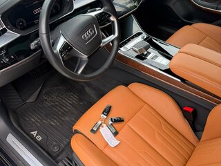 2024 Audi A8 Long 55 TFSI IV (D5) Рестайлинг, синий, 6500000 рублей, вид 5