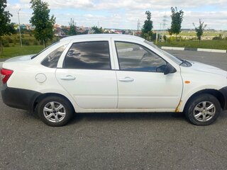 2014 Lada (ВАЗ) Granta I, белый, 270000 рублей, вид 3