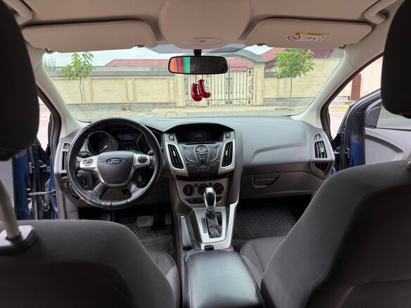 2015 Ford Focus III, синий, 850000 рублей - вид 6