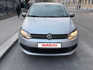 2014 Volkswagen Polo V, серебристый, 790000 рублей, вид 1
