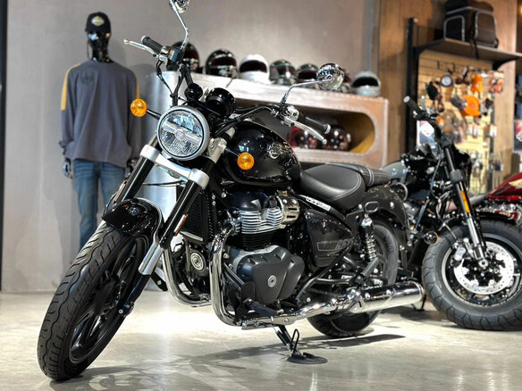2026 Royal Enfield Super Meteor, чёрный, 764000 рублей - вид 5