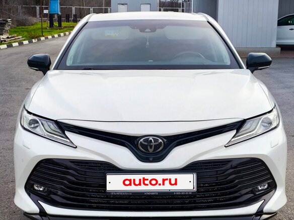 2019 Toyota Camry VIII (XV70), белый, 3700000 рублей - вид 4
