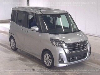 2019 Nissan Dayz Roox I Рестайлинг, серебристый, 880000 рублей, вид 3