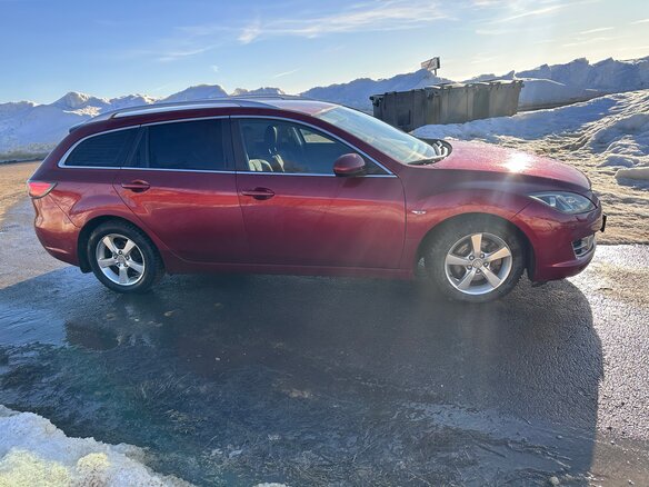 2008 Mazda 6 II (GH), красный, 630000 рублей - вид 3