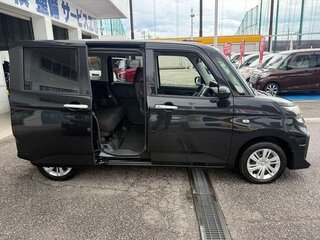 2022 Toyota Roomy I Рестайлинг, чёрный, 890000 рублей, вид 5