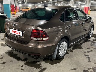 2018 Volkswagen Polo V Рестайлинг, коричневый, 1200000 рублей, вид 3