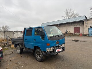 2001 Toyota Town Ace Noah III, синий, 650000 рублей, вид 1