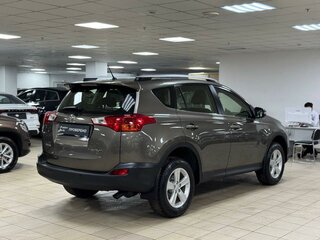 2013 Toyota RAV4 IV (XA40), коричневый, 1249000 рублей, вид 4