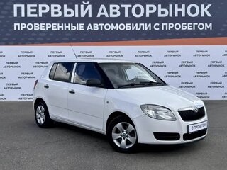 2008 Skoda Fabia II, белый, 395000 рублей, вид 3