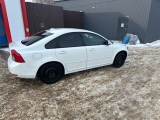 2011 Volvo S40 II Рестайлинг, белый, 730000 рублей, вид 3