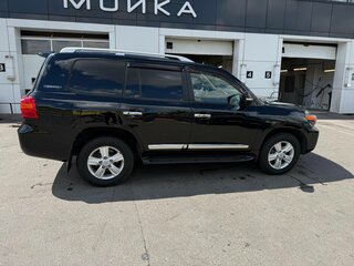 2014 Toyota Land Cruiser 200 Series Рестайлинг 1, чёрный, 3800000 рублей, вид 4