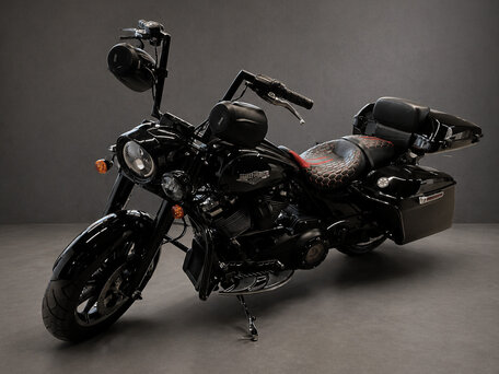 2017 Harley-Davidson Road King, чёрный, 1250000 рублей, вид 3