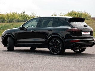 2016 Porsche Cayenne II Рестайлинг (958), чёрный, 3200000 рублей, вид 4
