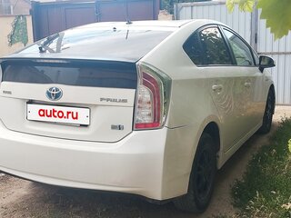 2013 Toyota Prius III Рестайлинг (XW30), белый, 1300000 рублей, вид 3