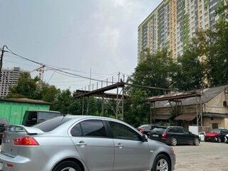 2008 Mitsubishi Lancer X, серебристый, 700000 рублей, вид 3