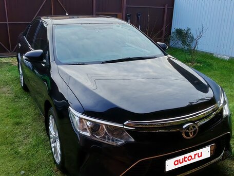 2017 Toyota Camry VII (XV50) Рестайлинг, чёрный, 1750000 рублей, вид 1