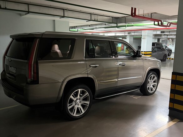 2018 Cadillac Escalade IV, бежевый, 4140000 рублей - вид 16