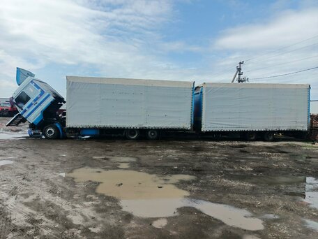 1996 Scania R-Series, серебристый, 1350000 рублей, вид 4