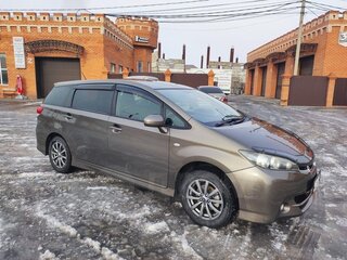 2009 Toyota Wish II, коричневый, 1112000 рублей, вид 3
