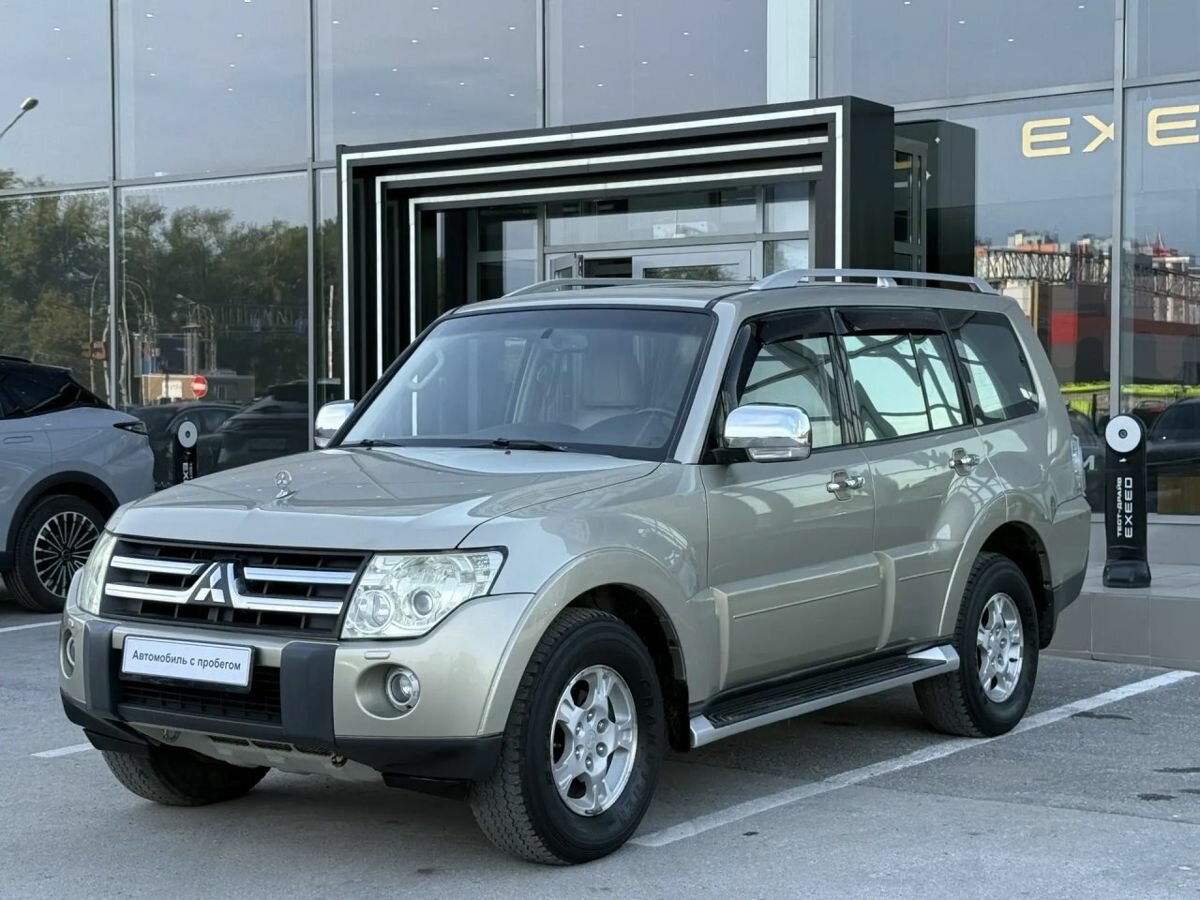 Открыть фотографии: Mitsubishi Pajero IV