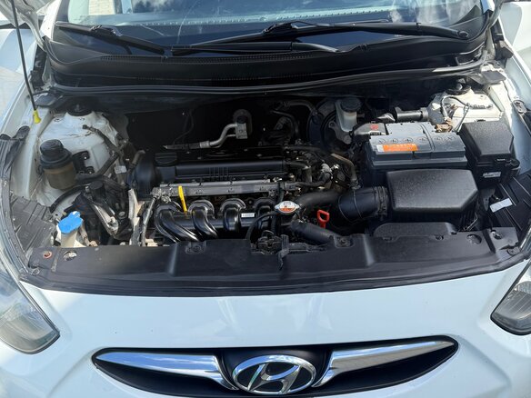 2013 Hyundai Solaris I, белый, 995000 рублей - вид 7