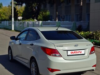 2015 Hyundai Solaris I Рестайлинг, бежевый, 940000 рублей, вид 2