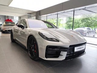 2026 Porsche Panamera GTS III, серый, 27700000 рублей, вид 2