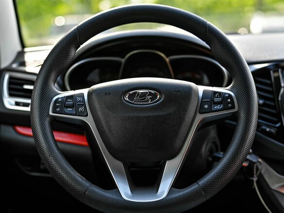 2019 Lada (ВАЗ) Vesta SW I, оранжевый - вид 5