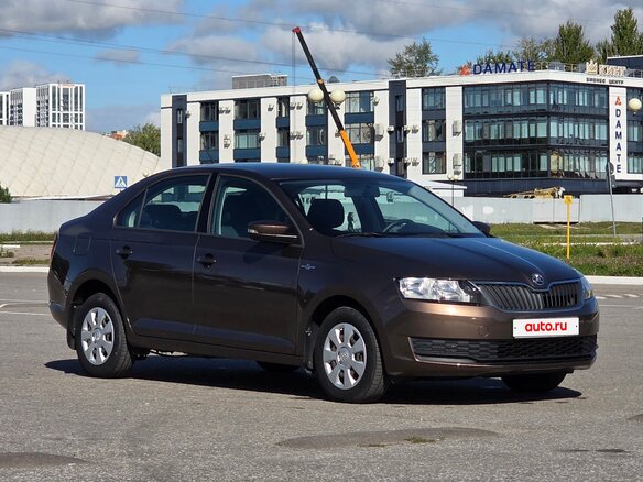 2018 Skoda Rapid I Рестайлинг, коричневый, 1380000 рублей - вид 3