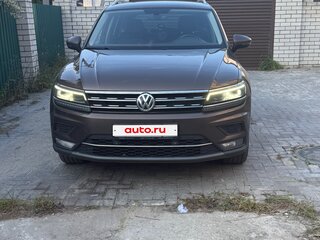 2018 Volkswagen Tiguan II, коричневый, 2100000 рублей, вид 1