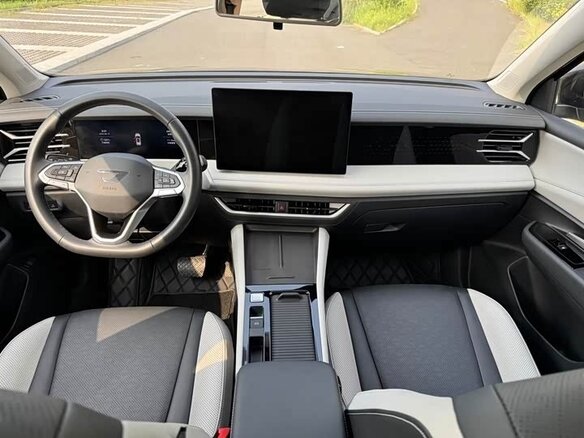 2026 Jetta VS8, чёрный, 2340000 рублей - вид 8