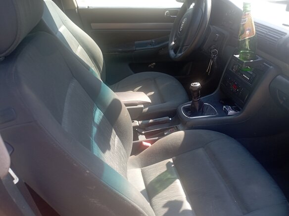 1999 Audi A4 I (B5) Рестайлинг, синий, 500000 рублей - вид 16