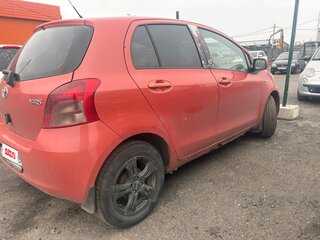 2006 Toyota Yaris II, оранжевый, 415000 рублей, вид 5