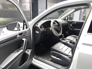 2022 Volkswagen Tiguan II Рестайлинг, белый, 2576000 рублей, вид 5