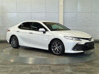 2022 Toyota Camry VIII (XV70) Рестайлинг, белый, 2850000 рублей, вид 1
