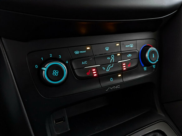 2018 Ford Focus III Рестайлинг, белый, 1250000 рублей - вид 26