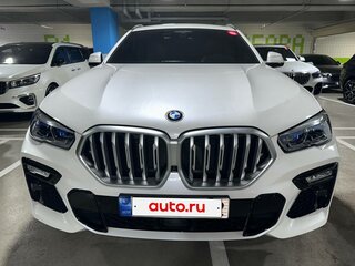 2021 BMW X6 40i III (G06), белый, 8990000 рублей, вид 2