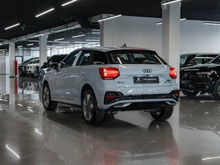 2025 Audi Q2 L 35 TFSI I Рестайлинг, серый, 3730000 рублей, вид 5