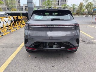 2026 Lynk & Co 06 I Рестайлинг, серый, 2250005 рублей, вид 2