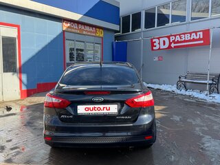 2013 Ford Focus III, чёрный, 680000 рублей, вид 3
