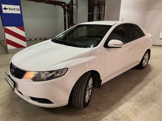 2012 Kia Cerato 6-speed II, белый, 850000 рублей, вид 3