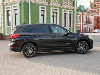 2016 BMW X1 20i xDrive II (F48), чёрный, 1770000 рублей, вид 3