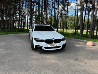 2017 BMW 5 серии 520d xDrive VII (G30/G31/G38), белый, 3500000 рублей, вид 2