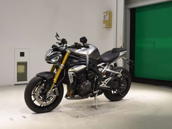 2021 Triumph Speed Twin, серый, 1300000 рублей - вид 3